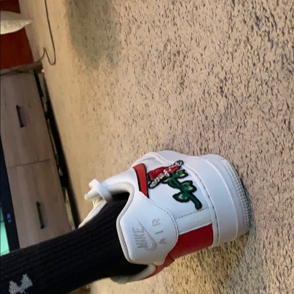 Custom shoes - Picture 4 of 6